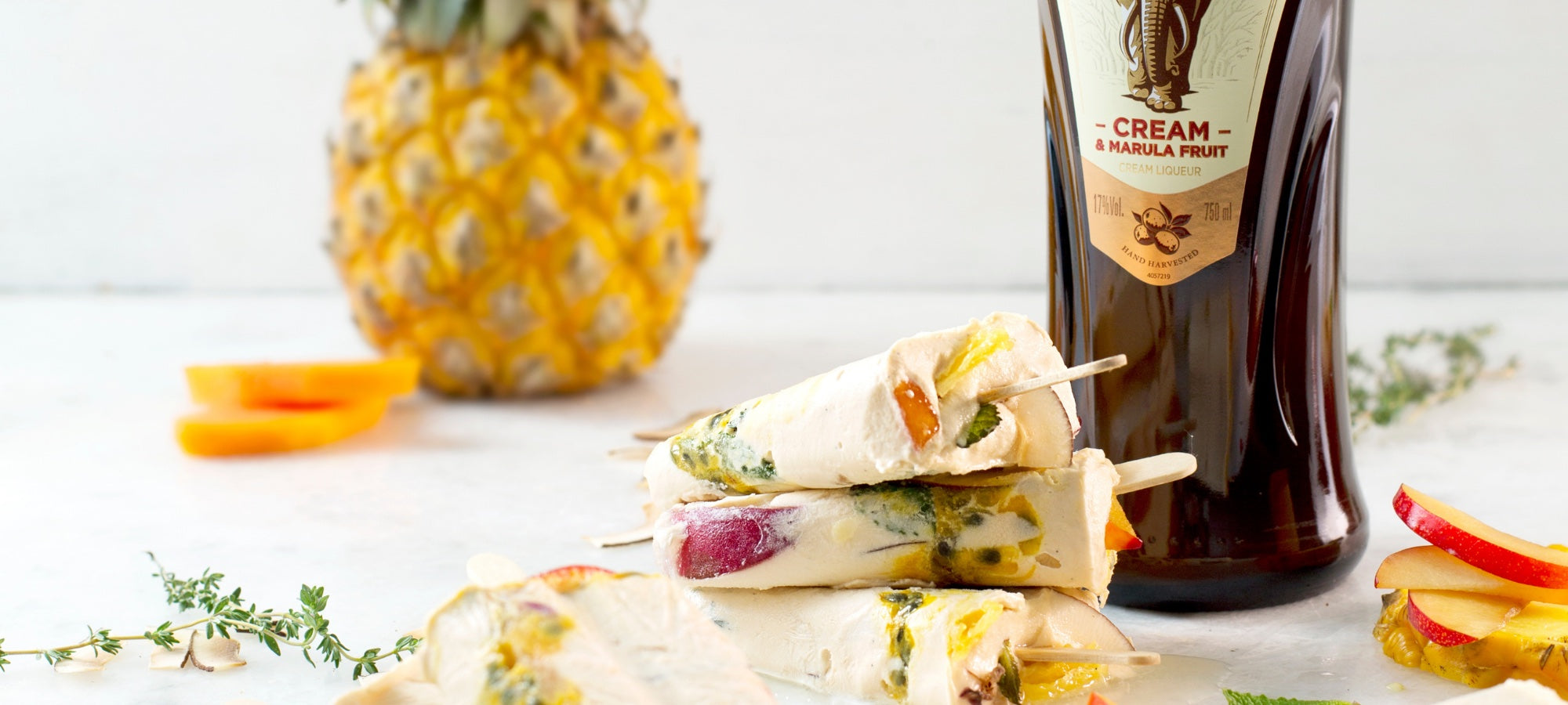 La recette des sucettes glacĂ©es de Madagascar Ă lâAmarula et aux fruits